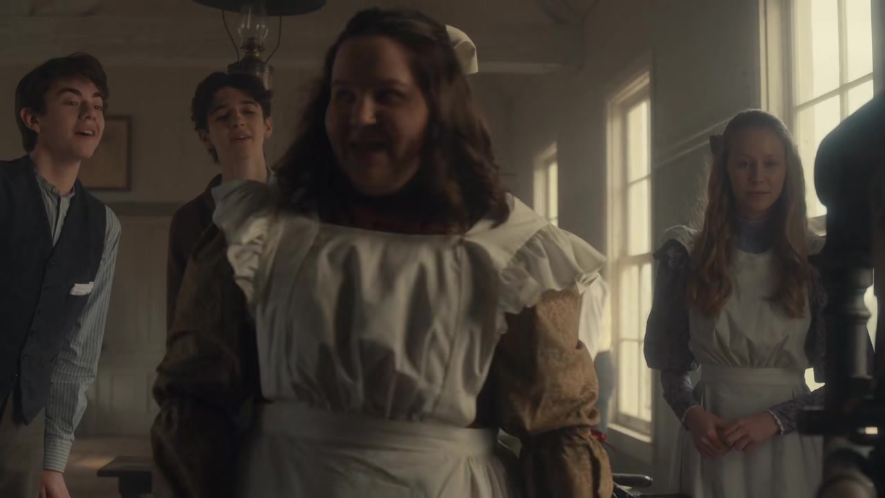 Screencaps of Anne with an E Season 3 Episode 3