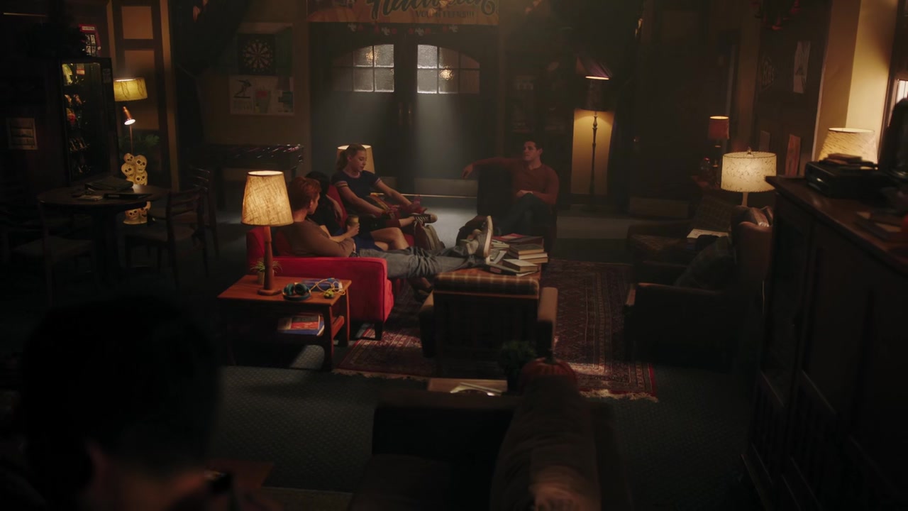 Screenshot of Riverdale Season 4 Episode 4 (S04E04)