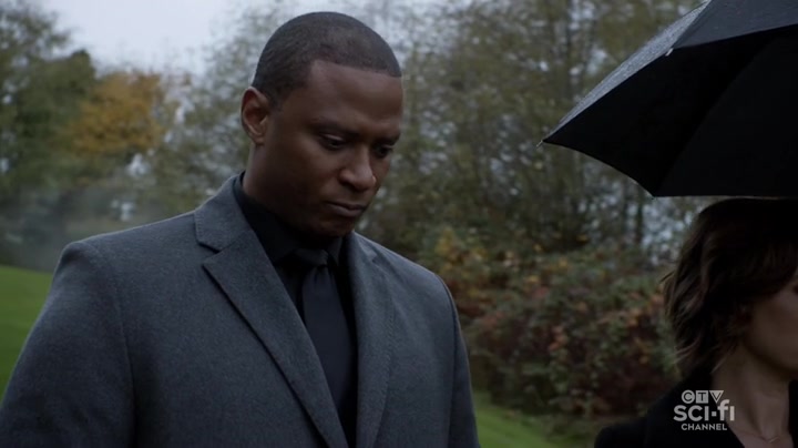 Screenshot of Arrow Season 8 Episode 10 (S08E10)