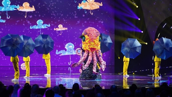 Masked Singer Uk Season 1 : All Reveals On The Masked Singer Uk Season 1 Youtube / Who are hedgehog, queen bee and the other contestants?